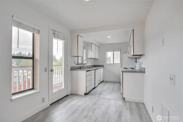 Property photo for 29645 18th Avenue S #c204, Federal Way photo 4