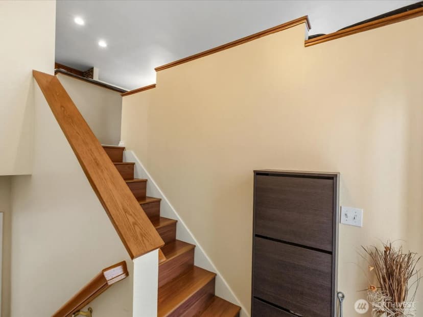 Property photo for 22427 82 Ave W, Edmonds photo 21