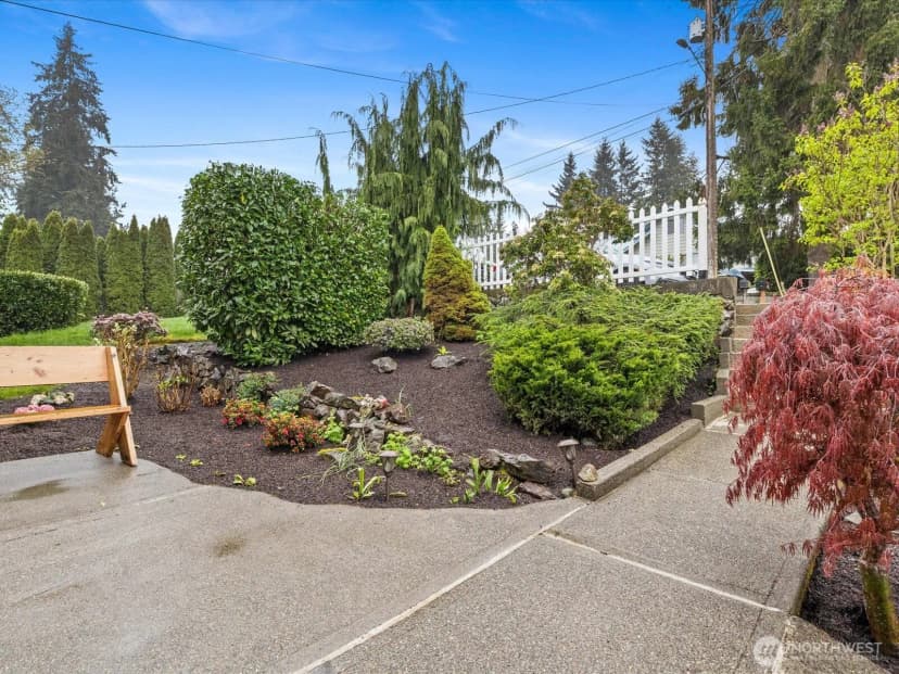 Property photo for 22427 82 Ave W, Edmonds photo 30