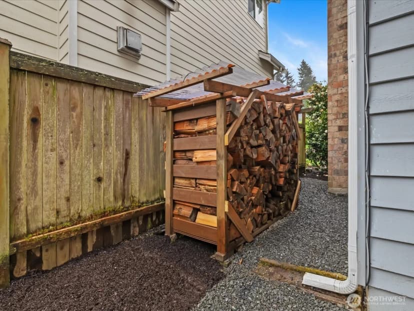 Property photo for 22427 82 Ave W, Edmonds photo 27