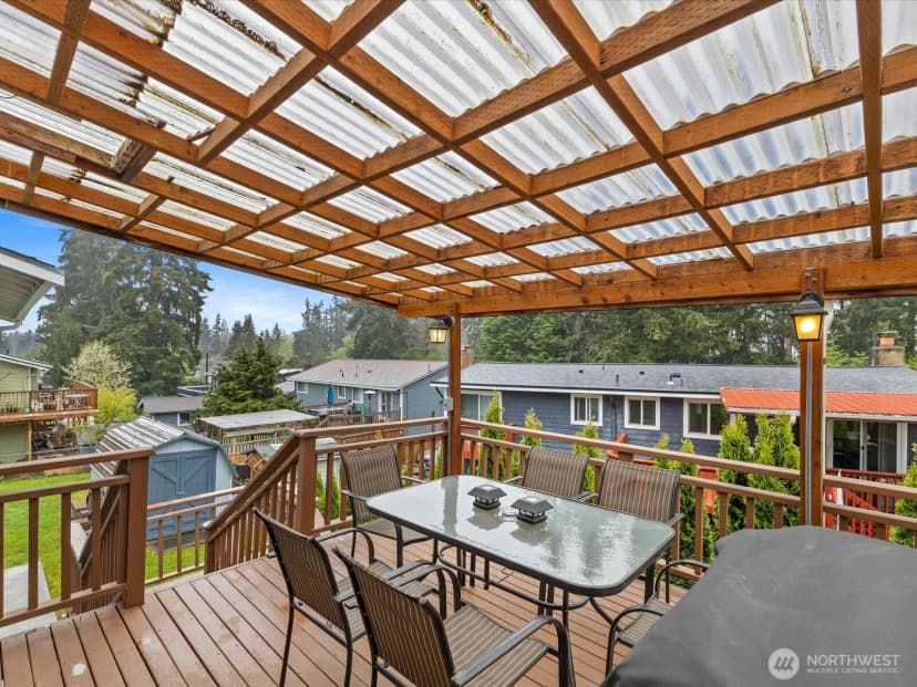 Property photo for 22427 82 Ave W, Edmonds photo 12