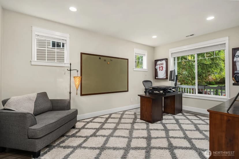 Property photo for 21298 Se 25th Street, Sammamish photo 3