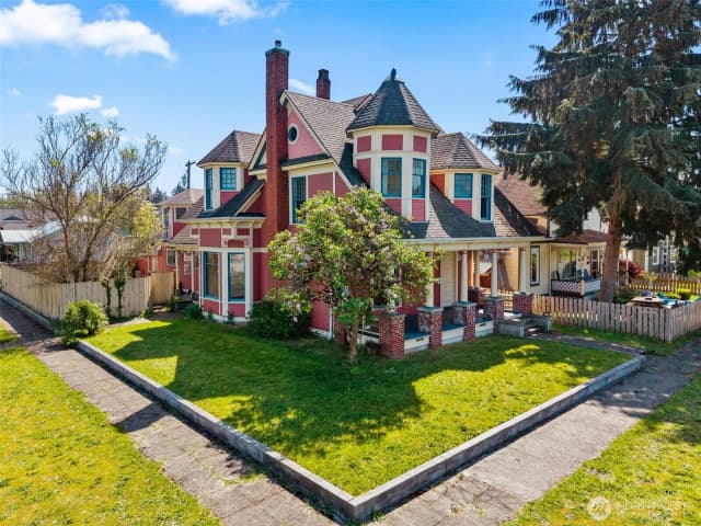 Property photo for 726 E Street, Centralia