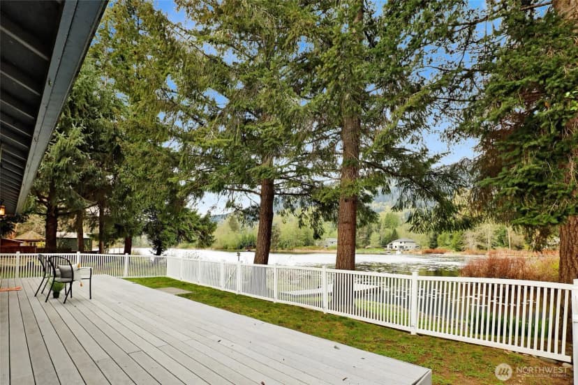 Property photo for 659 Cain Lake Road, Sedro Woolley photo 4