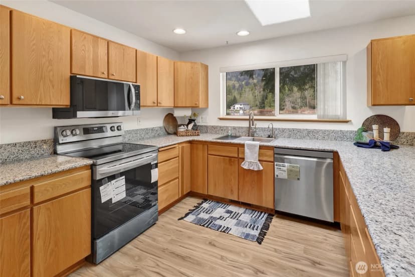 Property photo for 659 Cain Lake Road, Sedro Woolley photo 18