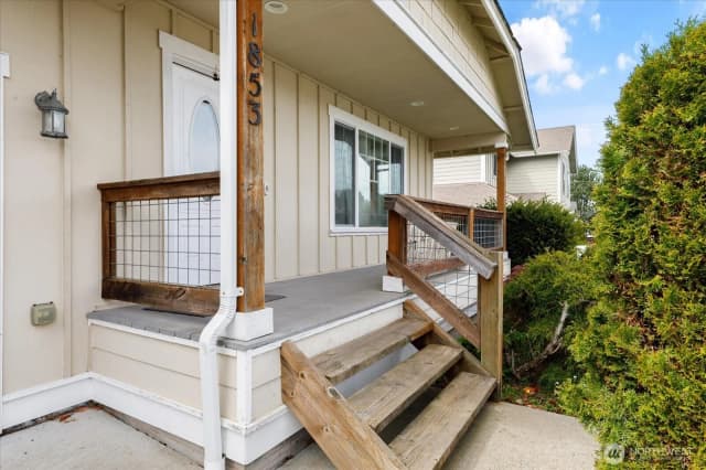 Property photo for 1853 Sw Olive St. #st., Oak Harbor photo 2