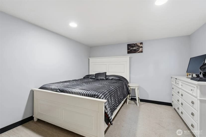 Property photo for 128 N Wehe Avenue, Pasco photo 19