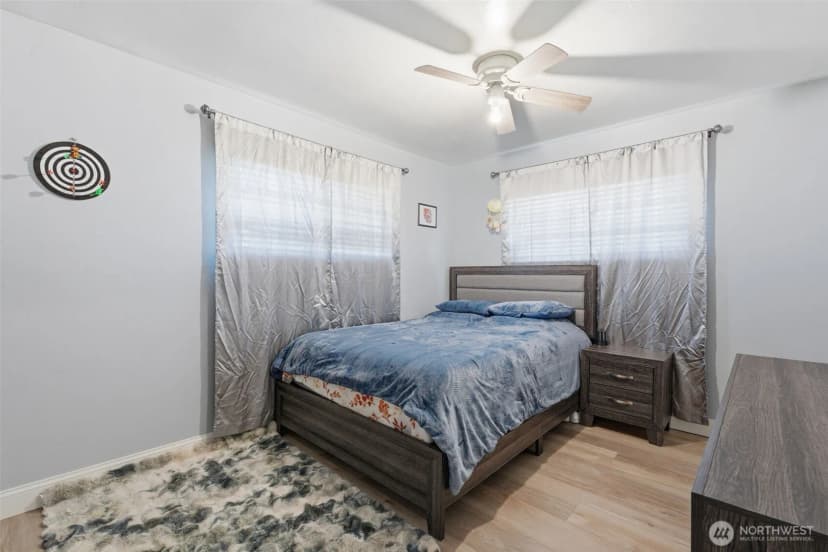 Property photo for 128 N Wehe Avenue, Pasco photo 8