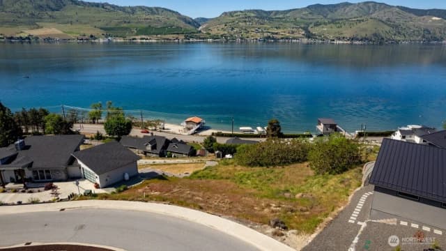Property photo for 209 Apple Avenue, Chelan photo 2
