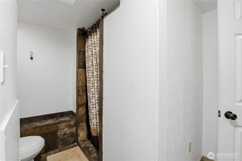 Property photo for 4807 N Howard Street, Spokane photo 23