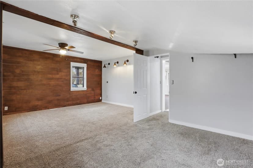 Property photo for 4807 N Howard Street, Spokane photo 16