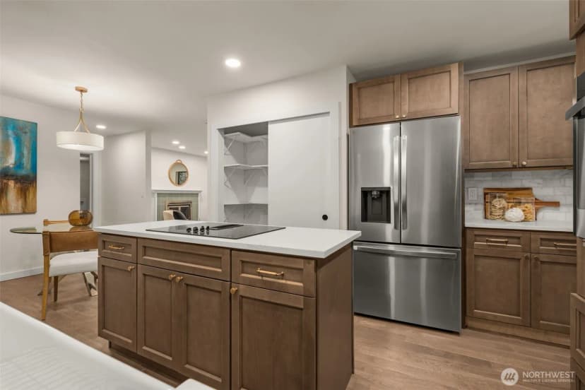Property photo for 3036 E Ames Lake Drive Ne, Redmond photo 6