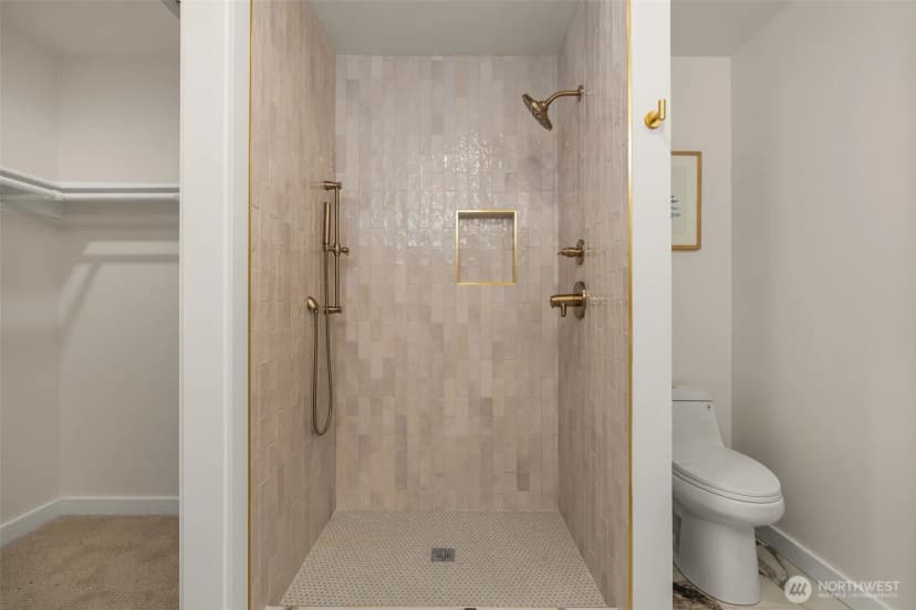 Property photo for 3036 E Ames Lake Drive Ne, Redmond photo 16
