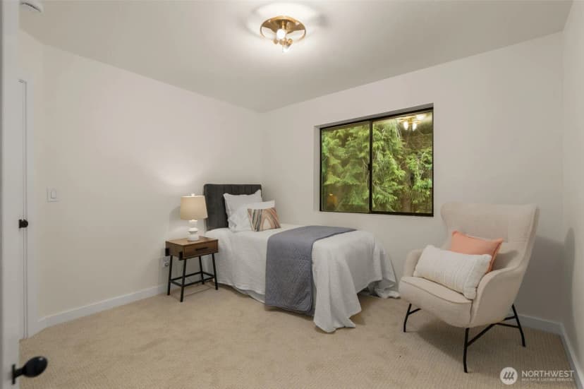 Property photo for 3036 E Ames Lake Drive Ne, Redmond photo 17
