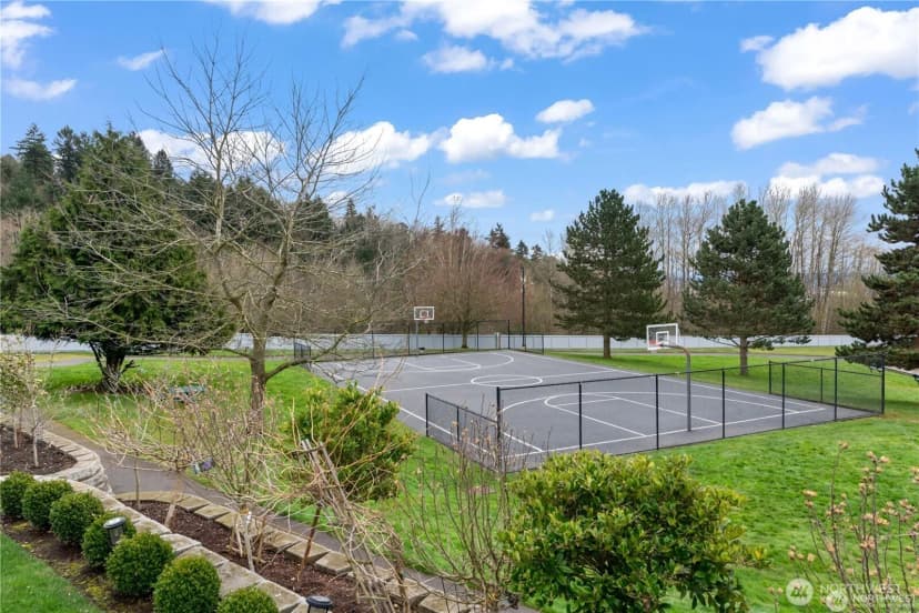 Property photo for 1818 Beacon Court Ne, Tacoma photo 37