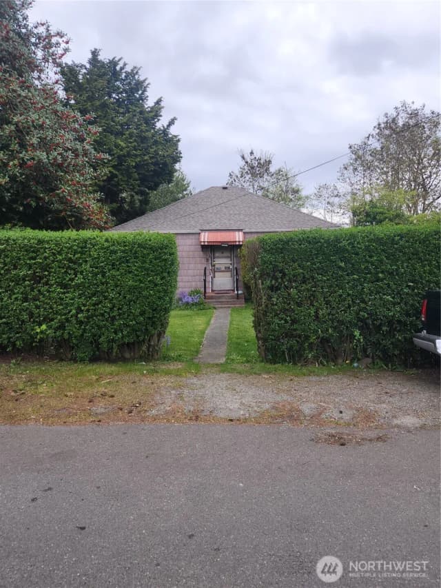 Property photo for 3740 S 142nd, Tukwila photo 2