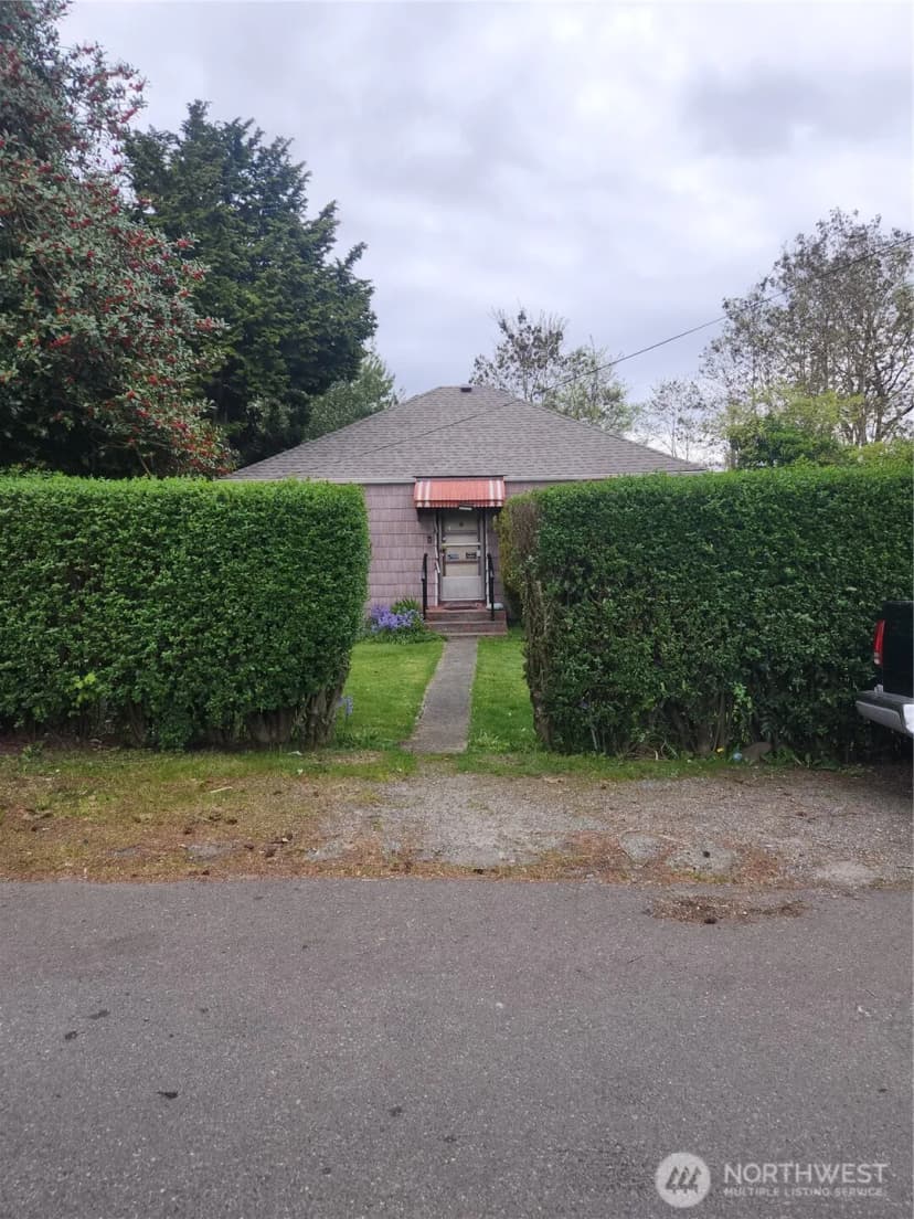 Property photo for 3740 S 142nd, Tukwila photo 2