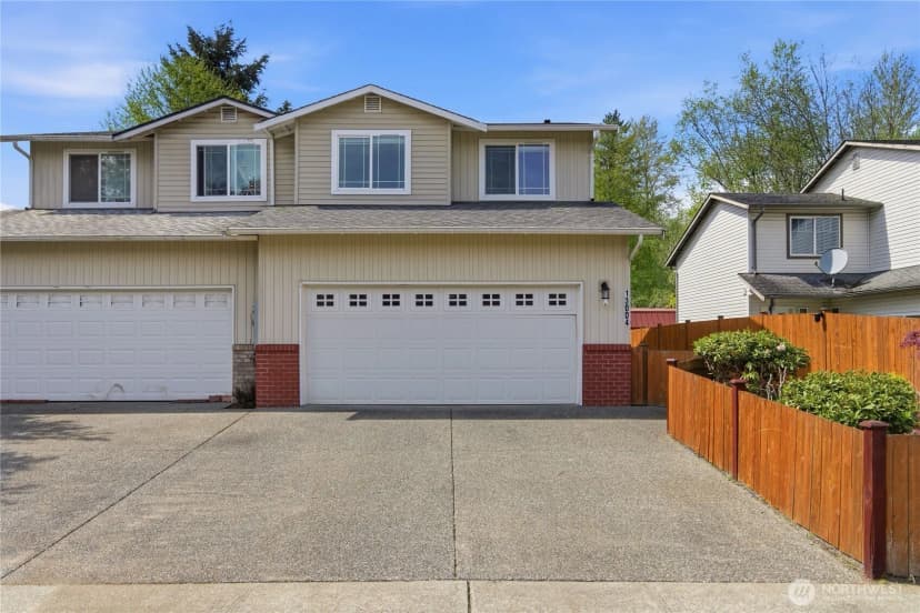 Property photo for 13004 58th Avenue Ne, Marysville photo 2