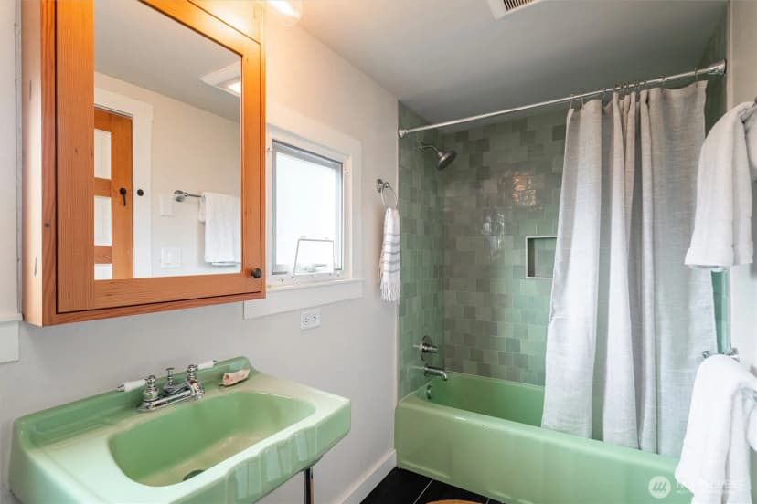 Property photo for 2301 I Street, Bellingham photo 19