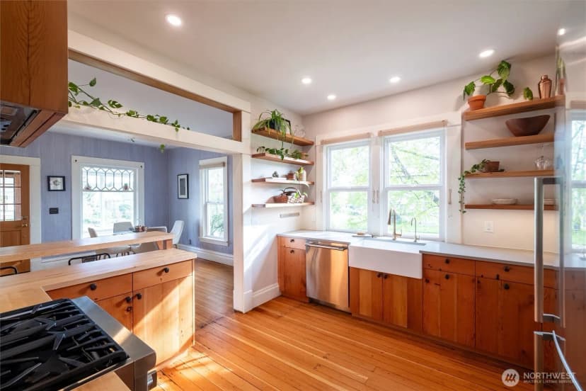 Property photo for 2301 I Street, Bellingham photo 6