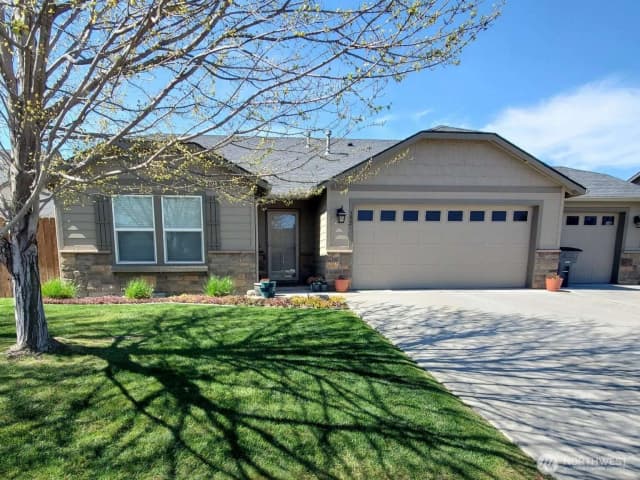 Property photo for 192 S Osborne Street, Kennewick