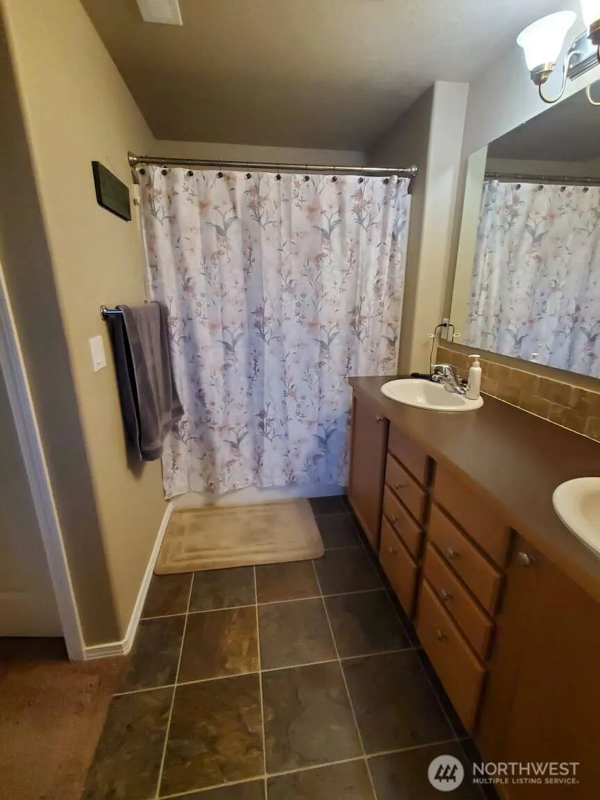 Property photo for 192 S Osborne Street, Kennewick photo 25