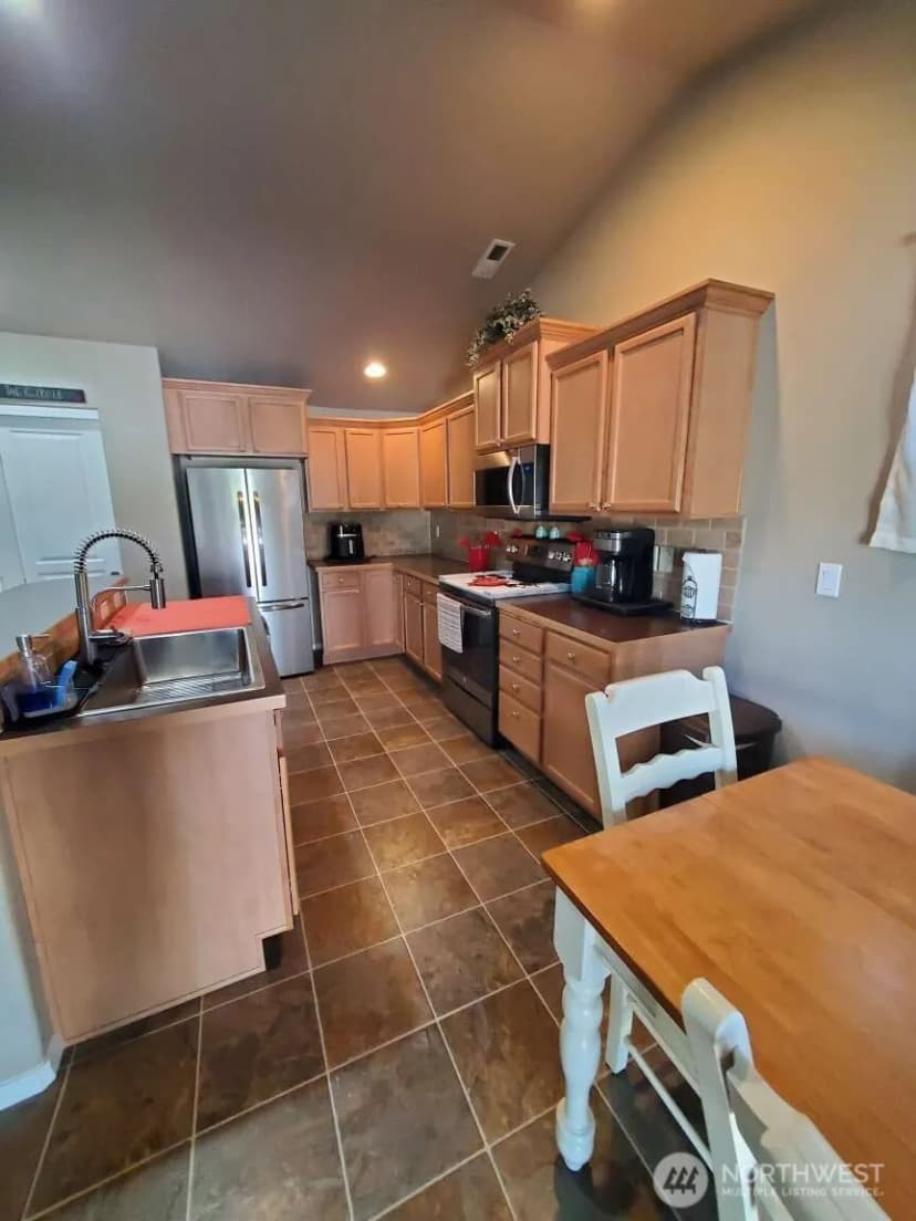 Property photo for 192 S Osborne Street, Kennewick photo 10