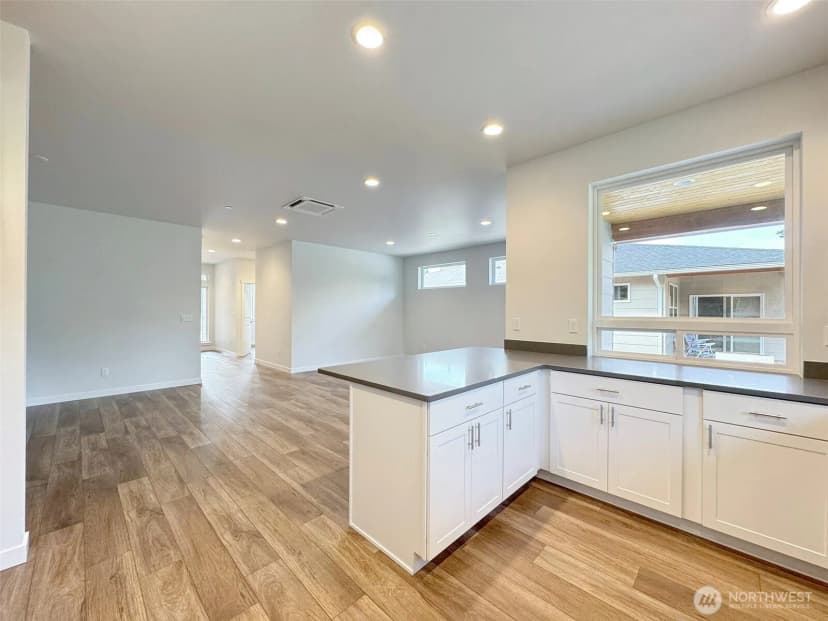 Property photo for 1413 Discovery Loop, Port Angeles photo 14
