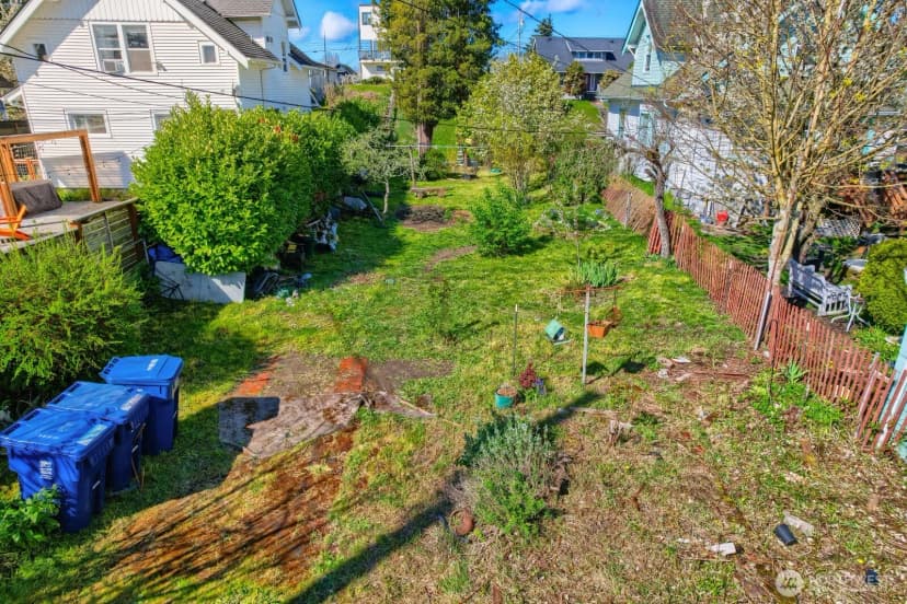 Property photo for 1715 S Sheridan Avenue, Tacoma photo 2