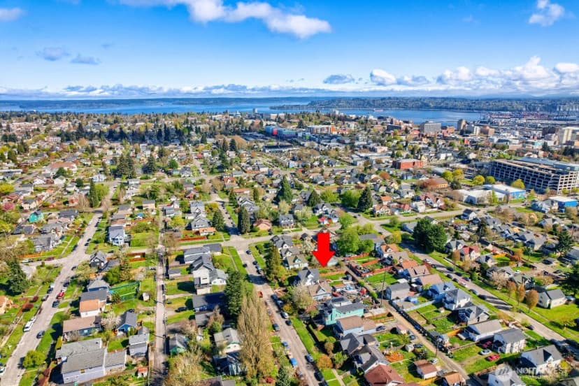 Property photo for 1715 S Sheridan Avenue, Tacoma photo 8