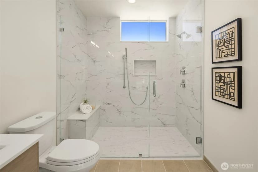 Property photo for 4419 2nd Avenue Ne #a, Seattle photo 8