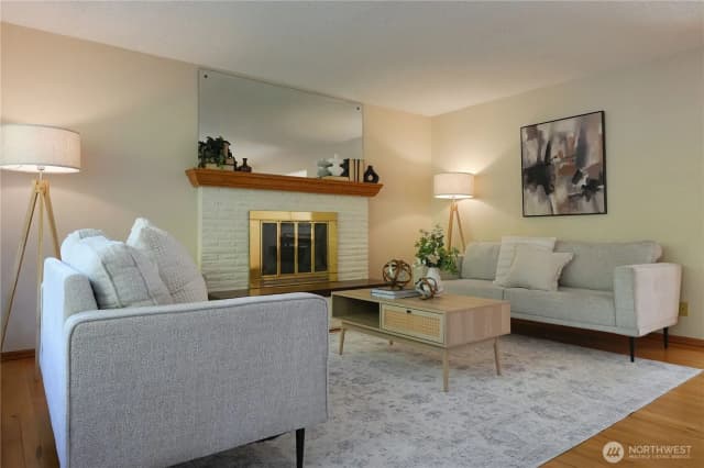 Property photo for 541 3rd Avenue S, Edmonds