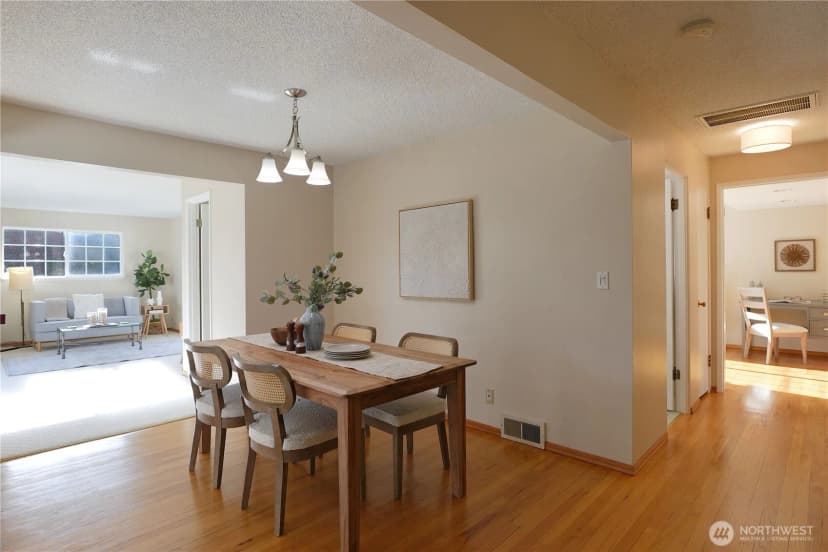 Property photo for 541 3rd Avenue S, Edmonds photo 14