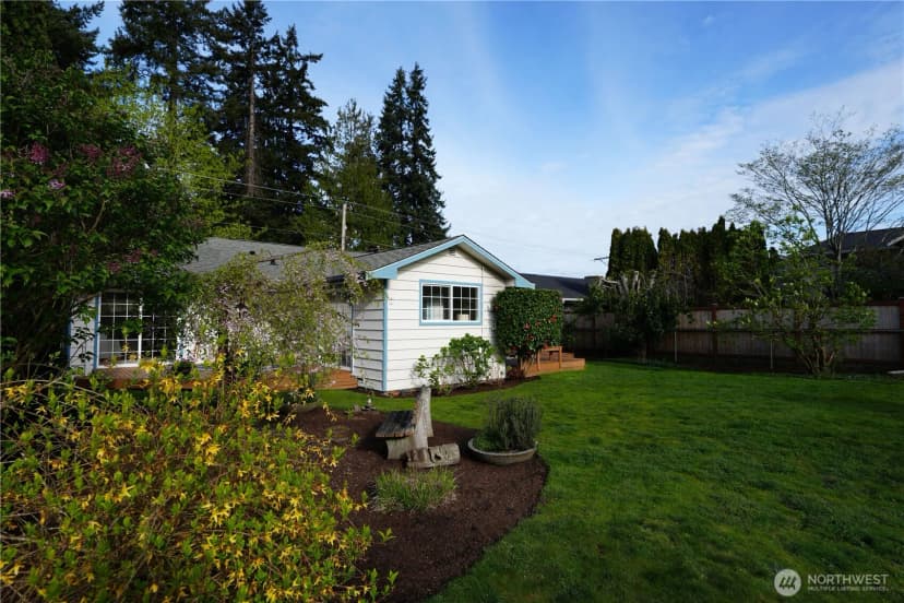 Property photo for 541 3rd Avenue S, Edmonds photo 7
