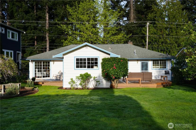 Property photo for 541 3rd Avenue S, Edmonds photo 5