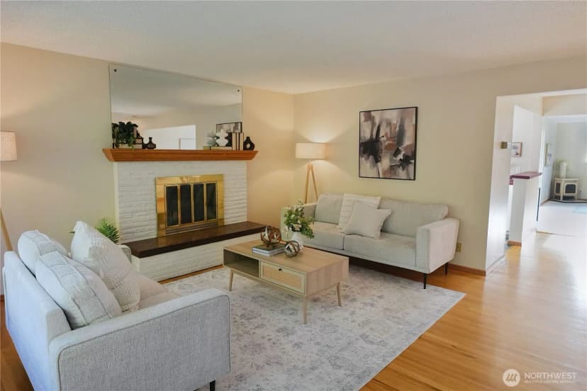 Property photo for 541 3rd Avenue S, Edmonds photo 9