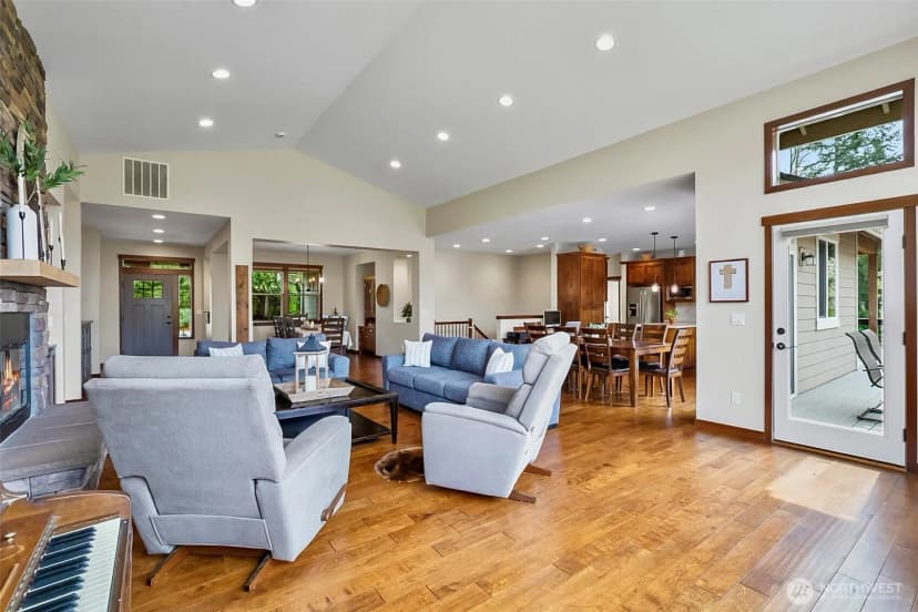 Property photo for 7339 130th Street Ne, Arlington photo 12