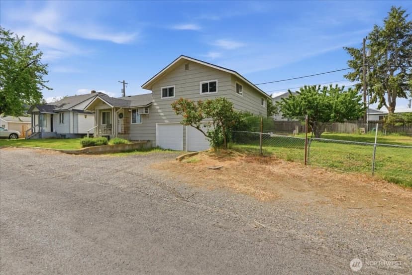Property photo for 23 Goodfellow Avenue, Electric City photo 7