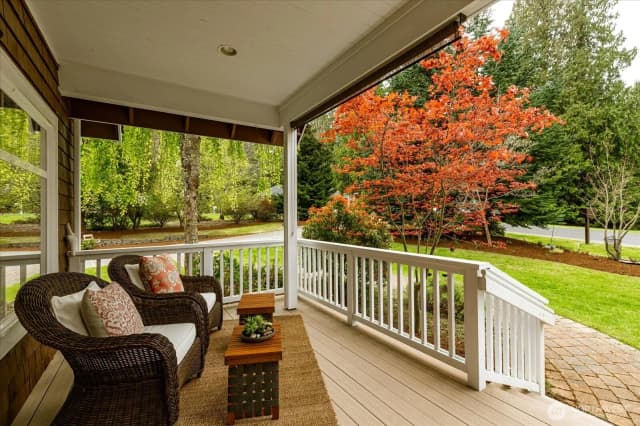 Property photo for 974 Woodside Lane, Langley photo 4