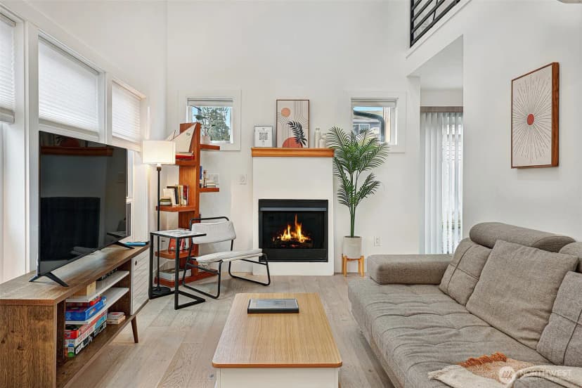Property photo for 7514 12th Avenue Sw #b, Seattle photo 4
