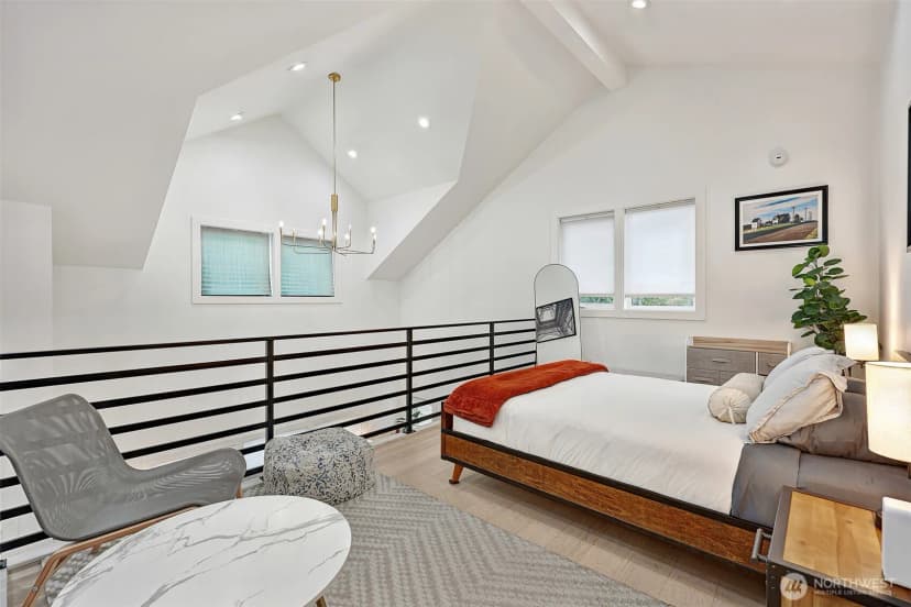 Property photo for 7514 12th Avenue Sw #b, Seattle photo 14