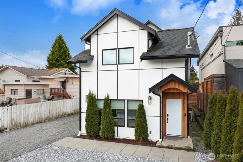 Property photo for 7514 12th Avenue Sw #b, Seattle photo 21