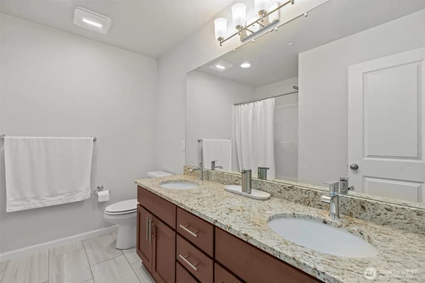 Property photo for 8226 S 132nd Street, Seattle photo 15