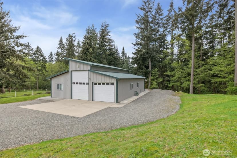 Property photo for 2385 Lake Forest Drive, Oak Harbor photo 33