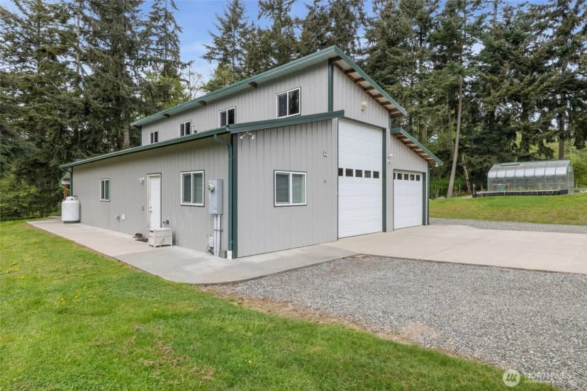 Property photo for 2385 Lake Forest Drive, Oak Harbor photo 34