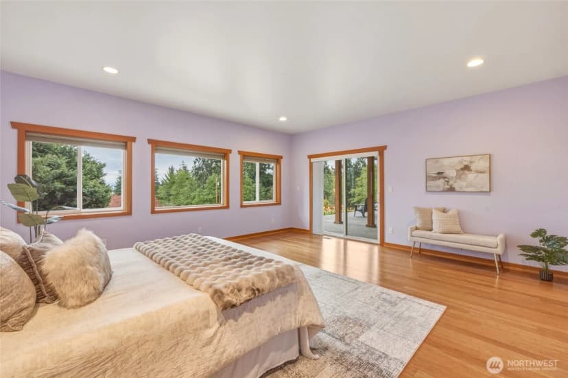 Property photo for 2385 Lake Forest Drive, Oak Harbor photo 16