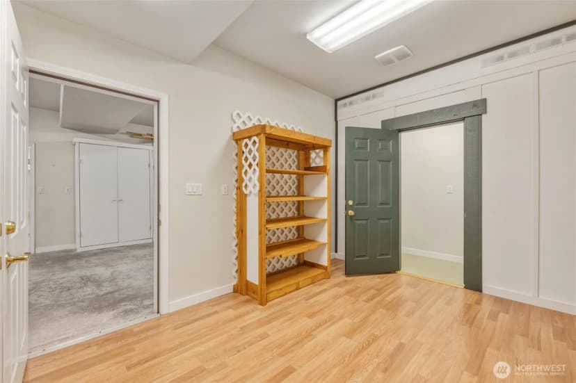 Property photo for 2385 Lake Forest Drive, Oak Harbor photo 26