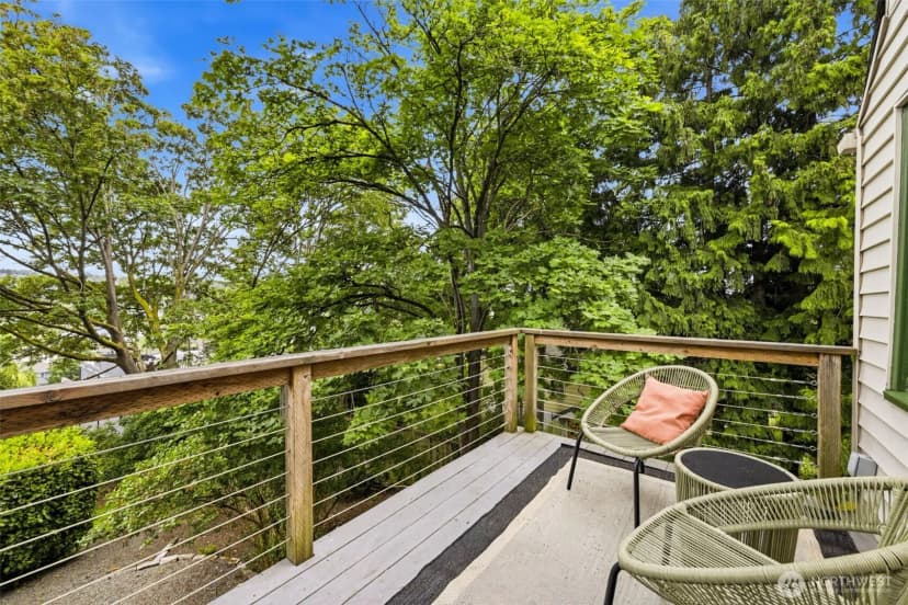 Property photo for 421 N 40th Street, Seattle photo 12