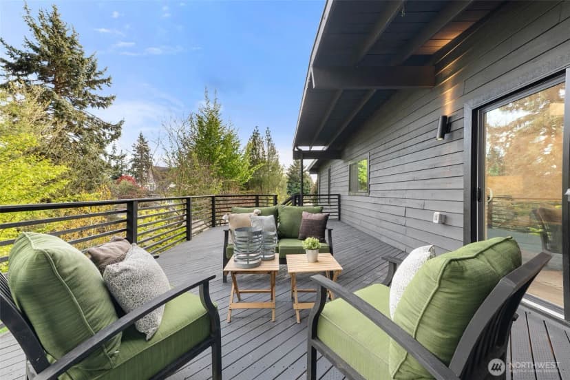 Property photo for 12334 Se 23rd Place, Bellevue photo 11