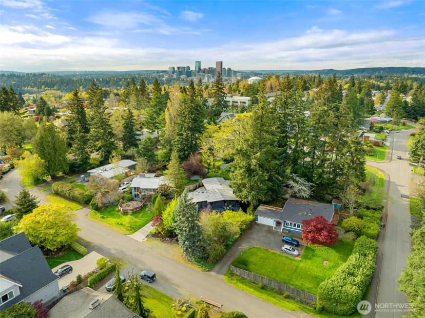 Property photo for 12334 Se 23rd Place, Bellevue photo 31